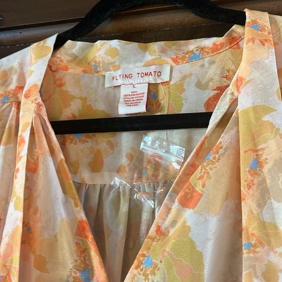 Blouse - Picture 2 of 5